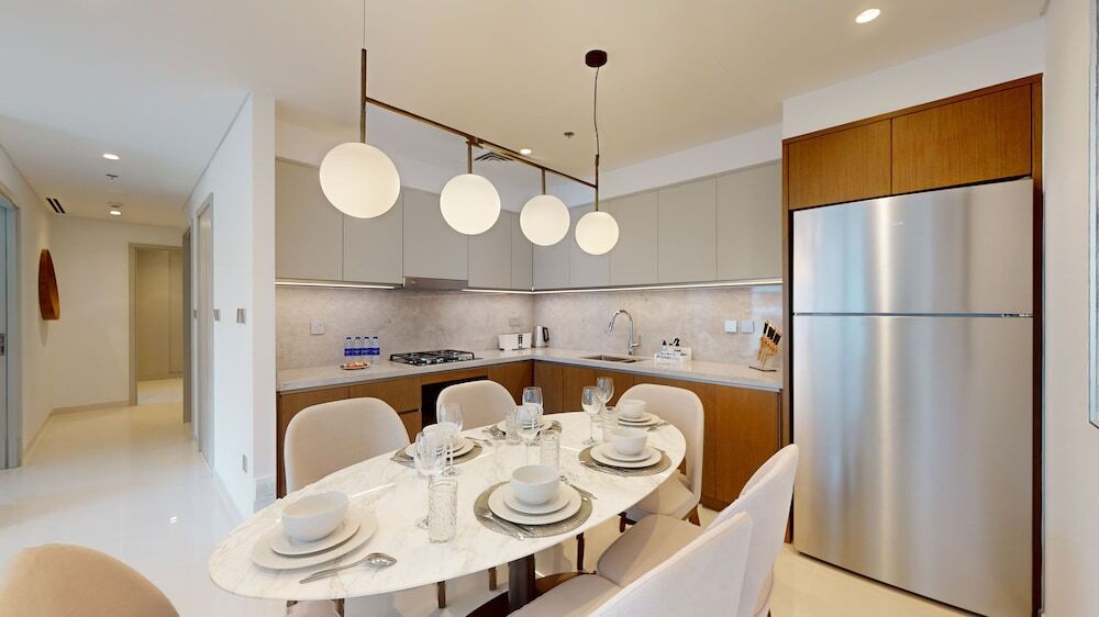 Дубай: Primestay - 1BR Sea View in Beach Isle