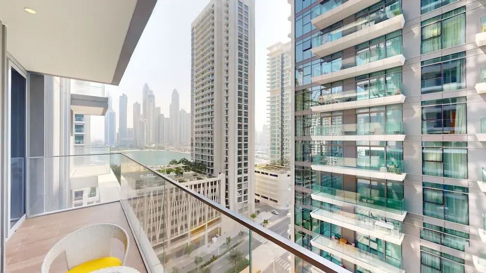 Дубай: Primestay - 1BR Sea View in Beach Isle