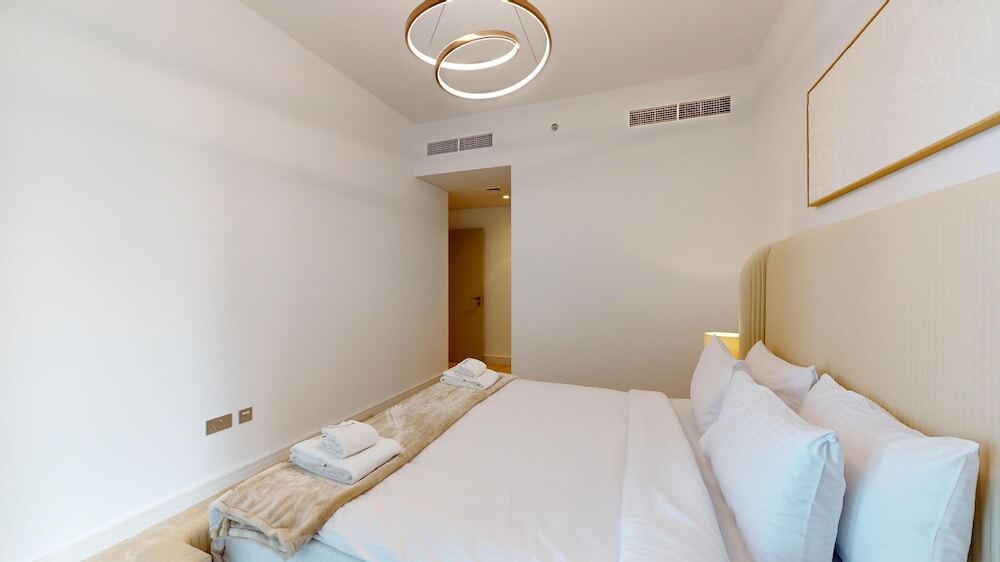 Дубай: Primestay - 1BR Sea View in Beach Isle