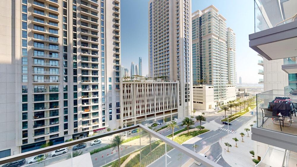 Дубай: Primestay - 1BR Sea View in Beach Isle