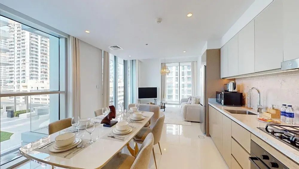 Дубай: Primestay - 1BR Sea View in Beach Isle
