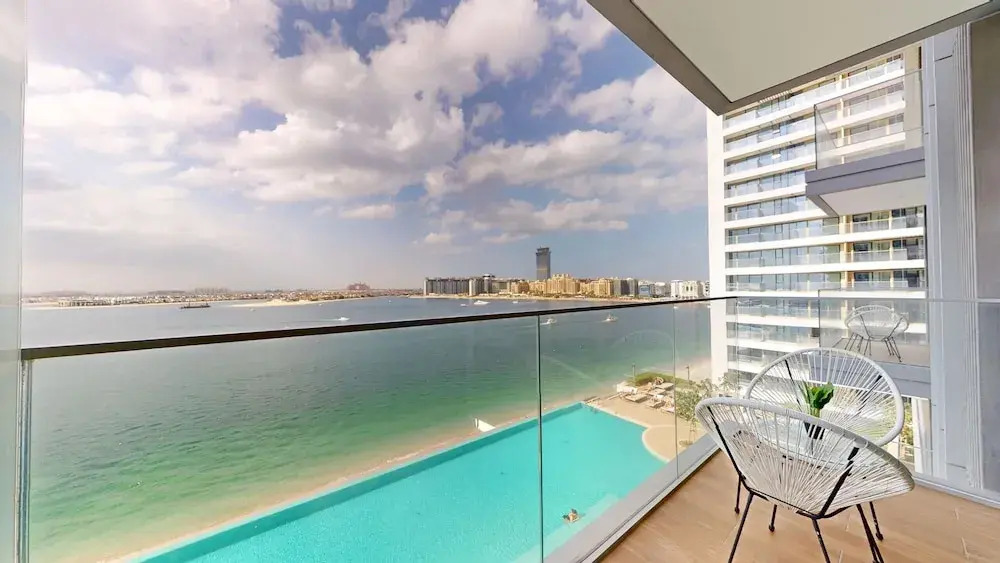 Дубай: Primestay - 1BR Sea View in Beach Isle