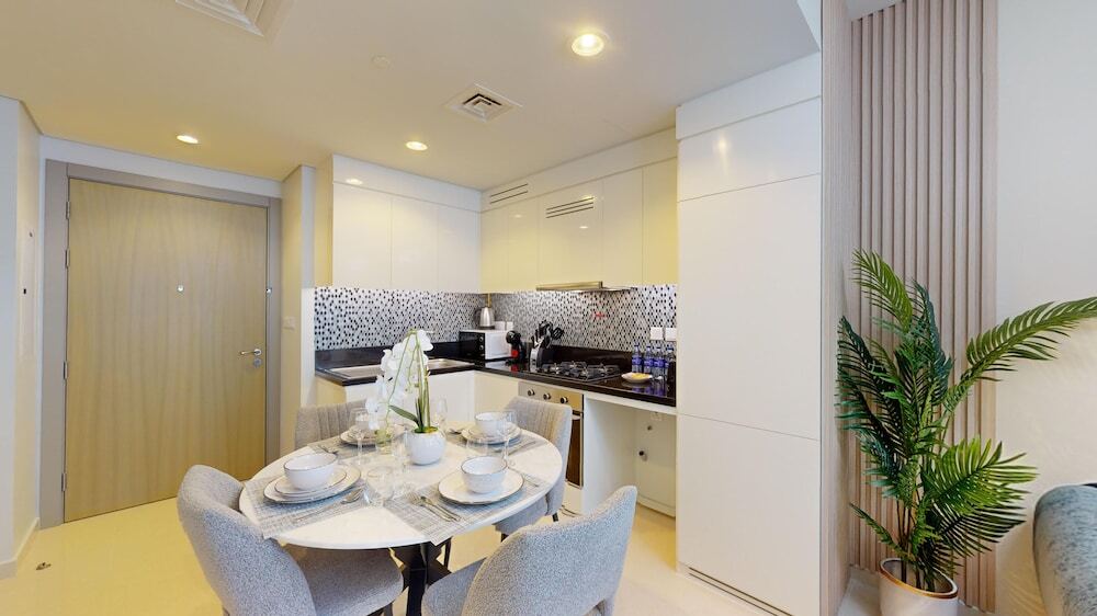 Дубай: Primestay - 2BR in Aykon City - Dubai