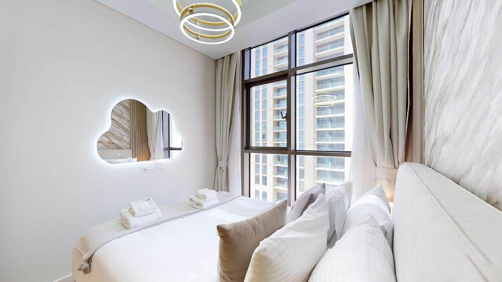 Дубай: Primestay - 2BR in Aykon City - Dubai