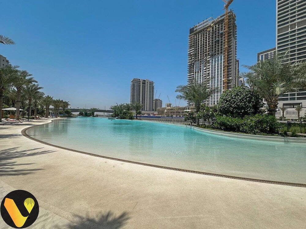 Дубай: Vogue Breeze Creek Beach by Emaar