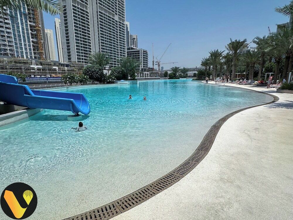 Дубай: Vogue Breeze Creek Beach by Emaar