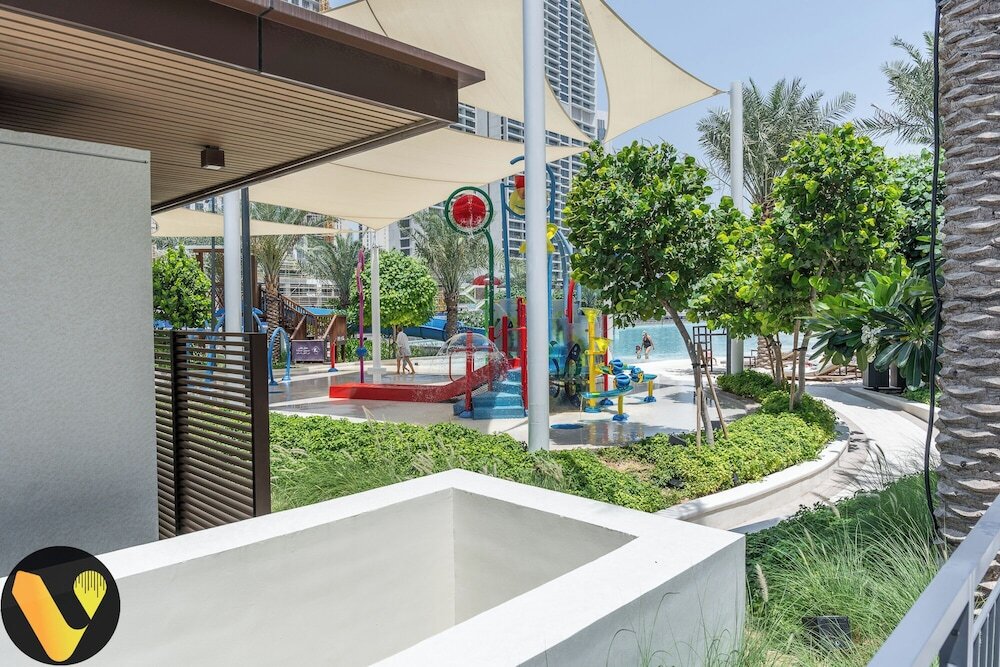 Дубай: Vogue Breeze Creek Beach by Emaar