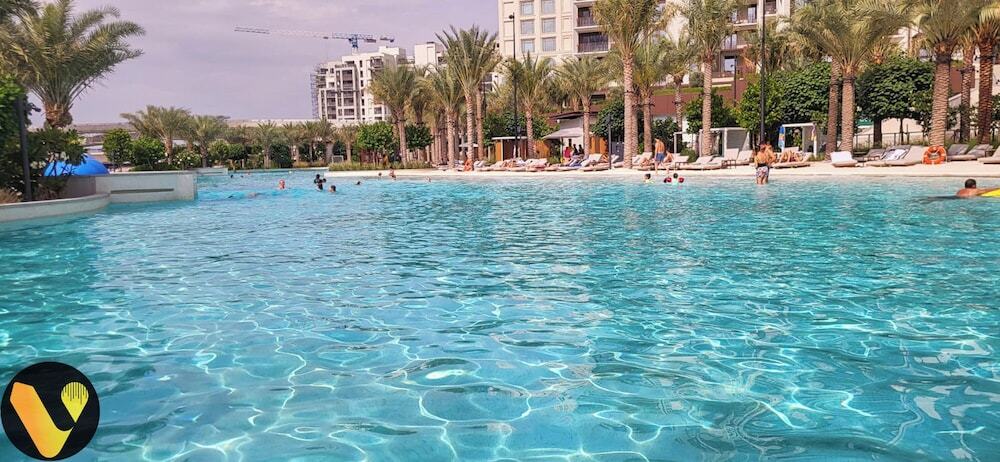 Дубай: Vogue Breeze Creek Beach by Emaar