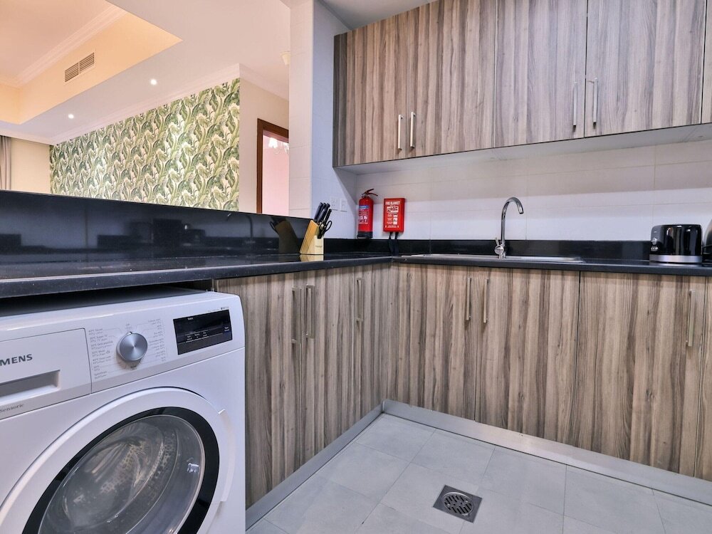 Дубай: Luxe 1BR Fountain Burj Khalifa by Belvilla