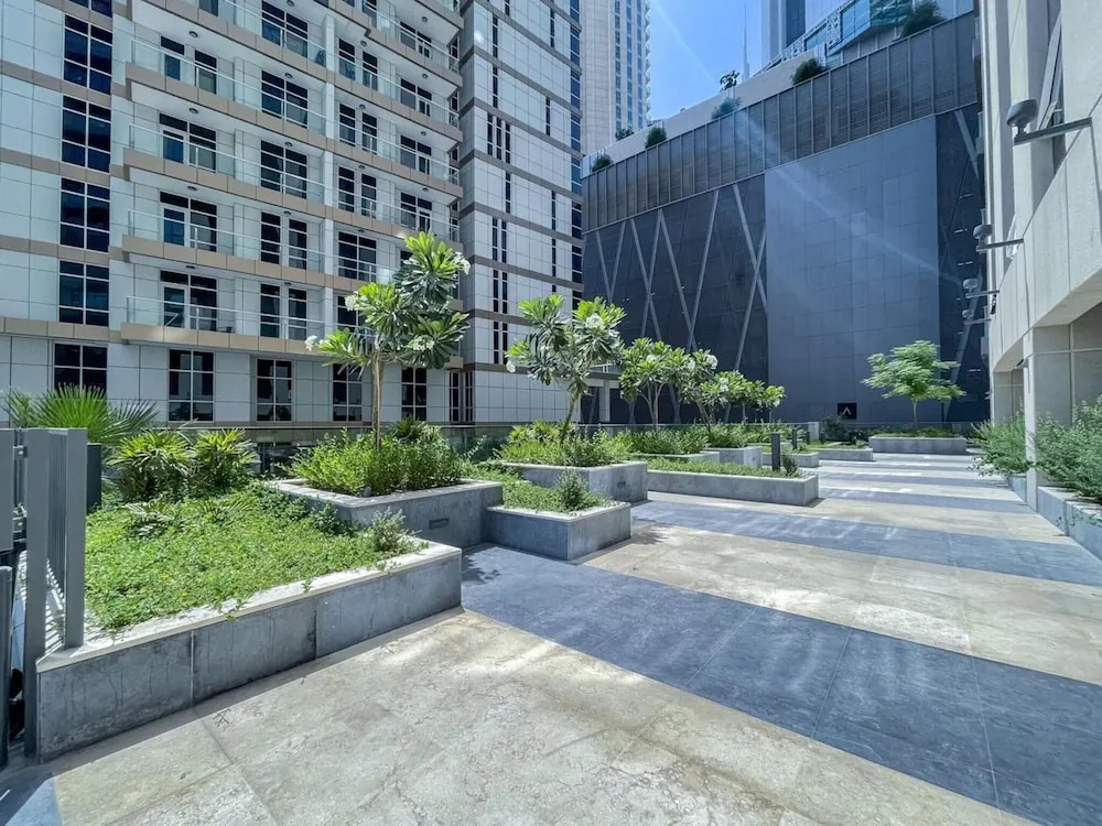 Дубай: Cosy 2BR Burj Khalifa Gym/pool by Belvilla