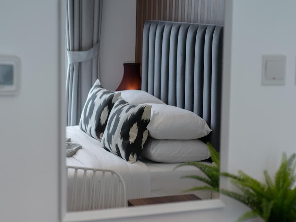 Дубай: Cosy 2BR Burj Khalifa Gym/pool by Belvilla