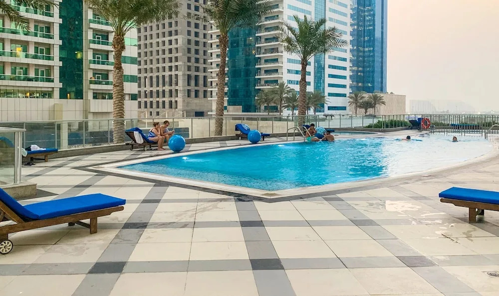 Дубай: Duplex Penthouse | 3BR + Maids | Heart of Marina