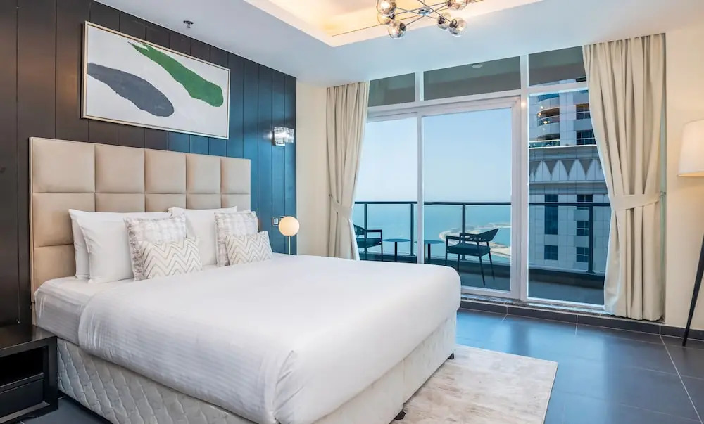 Дубай: Duplex Penthouse | 3BR + Maids | Heart of Marina