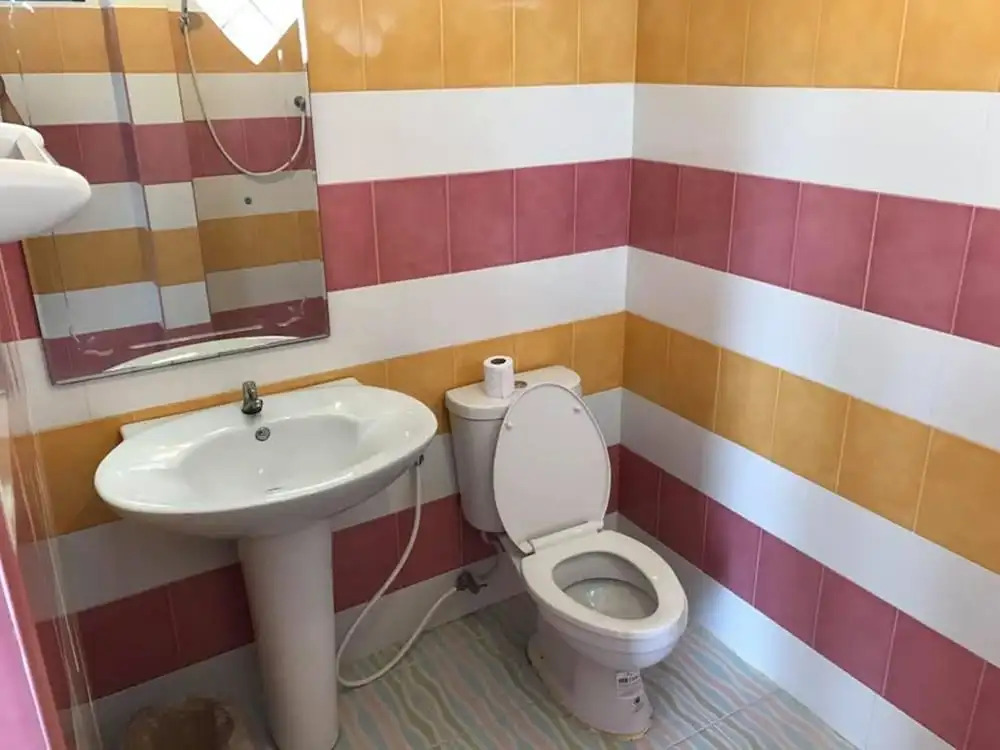 Сирача: Red Heart Resort