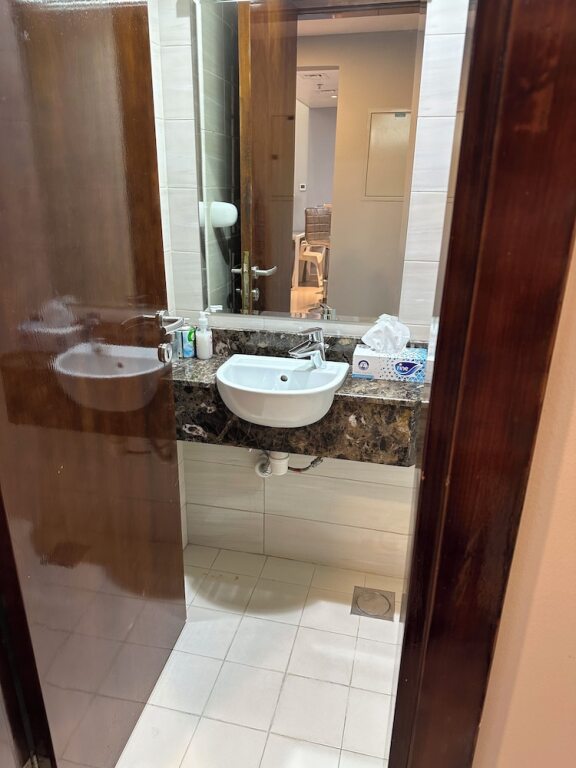 Дубай: Luxurious and Spacious one Bedroom Apartment in the Heart of Dubai