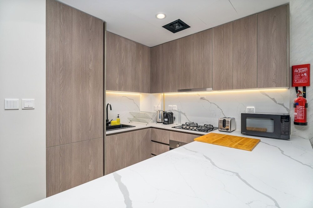Дубай: Nasma Holiday Homes - Laya Heights