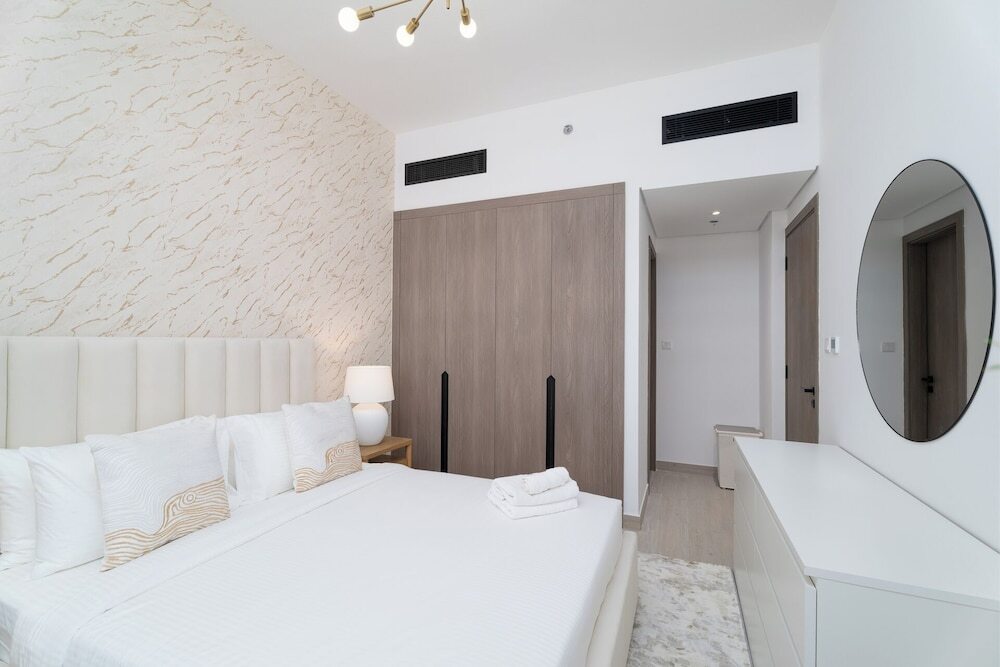 Дубай: Nasma Holiday Homes - Laya Heights