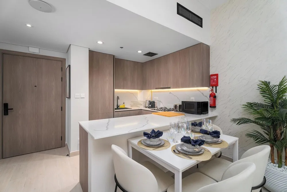 Дубай: Nasma Holiday Homes - Laya Heights