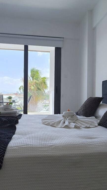 Larvella Estia Luxury Suites — фото 6