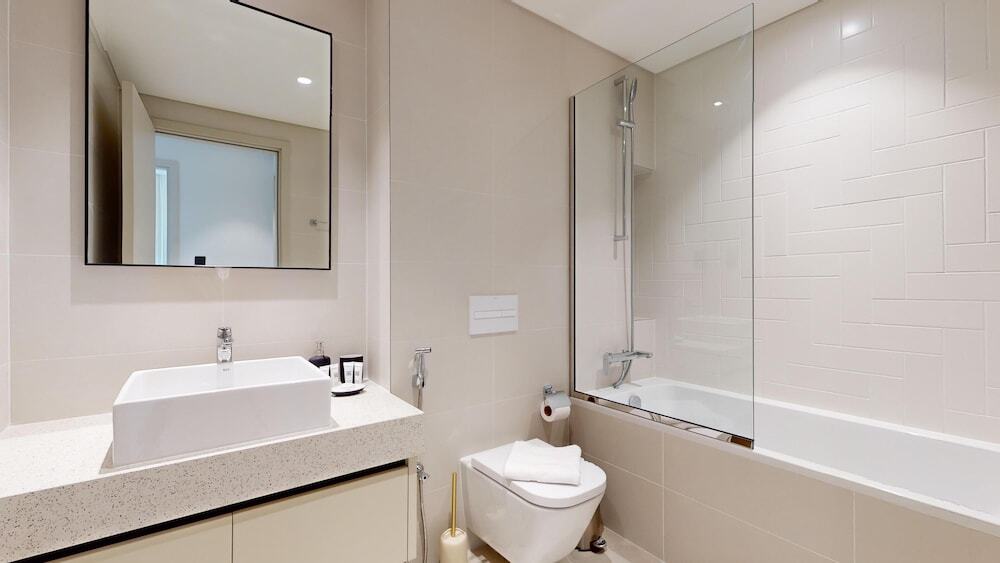 Дубай: Primestay - Marina Vista 2 1BR - Dubai