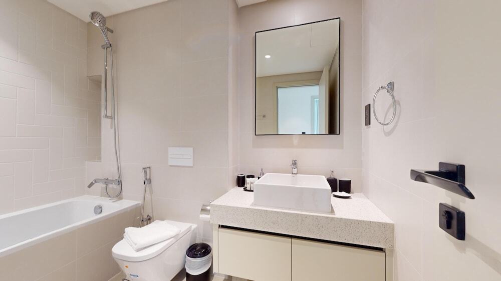 Дубай: Primestay - Marina Vista 2 1BR - Dubai