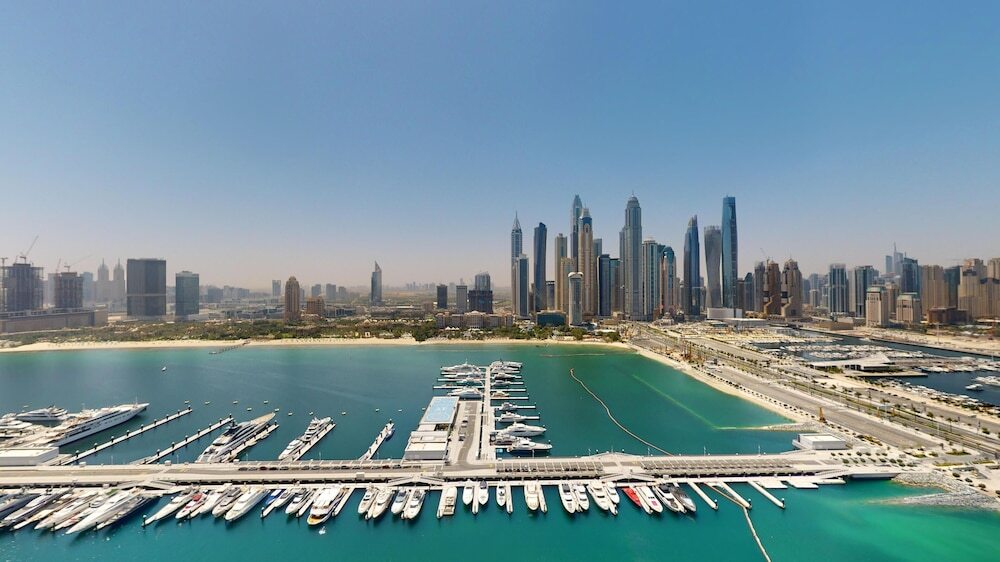 Дубай: Primestay - Marina Vista 2 1BR - Dubai