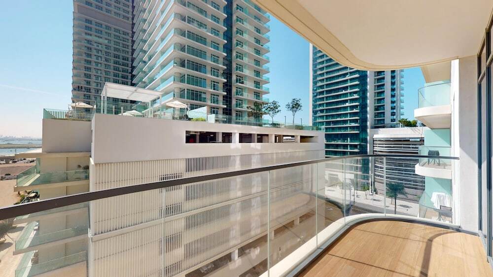 Дубай: Primestay - Marina Vista 2 1BR - Dubai