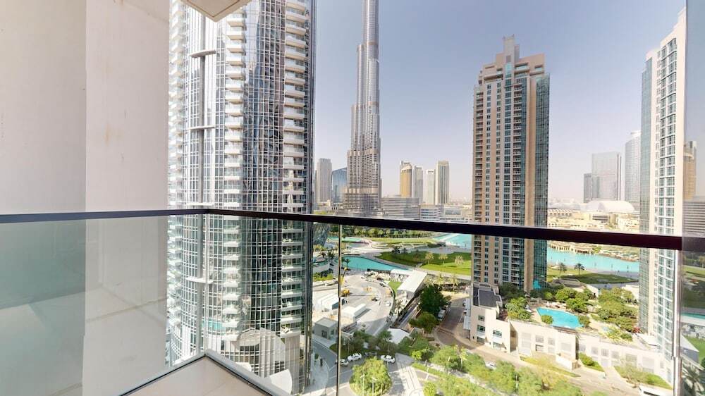 Дубай: Primestay - 2BR Act Burj Khalifa View