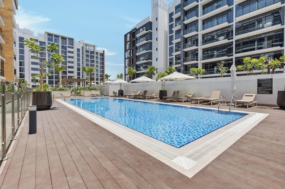 Дубай: Waves - Azizi Riviera Building 25 Cozy Studio With Balcony