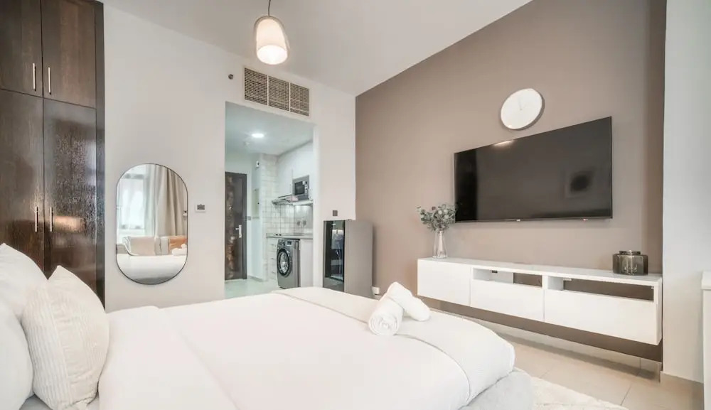 Дубай: Sanctuary Studio in Barsha Heights