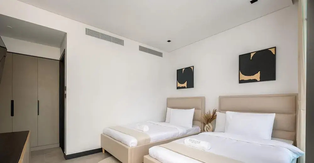 Дубай: Luxurious 2BR w/ Waterfront and Burj Khalifa View