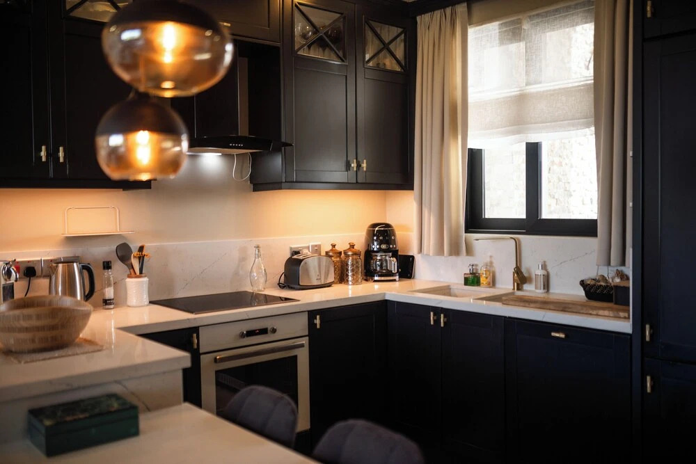 Калогреа: Modern and Cozy Designer Apartment in Relaxing Environment