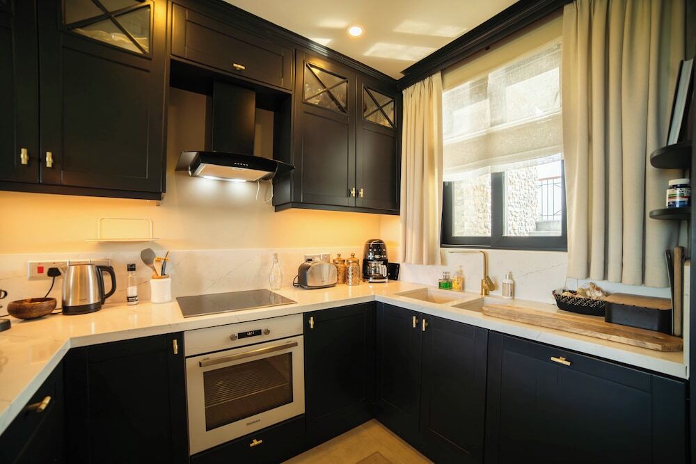 Калогреа: Modern and Cozy Designer Apartment in Relaxing Environment