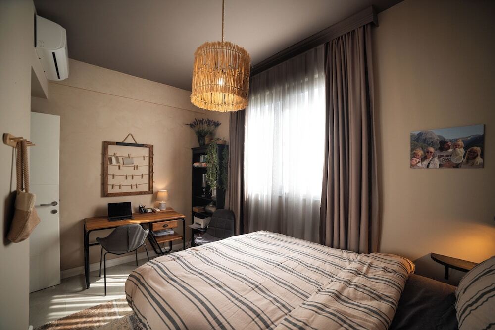 Калогреа: Modern and Cozy Designer Apartment in Relaxing Environment