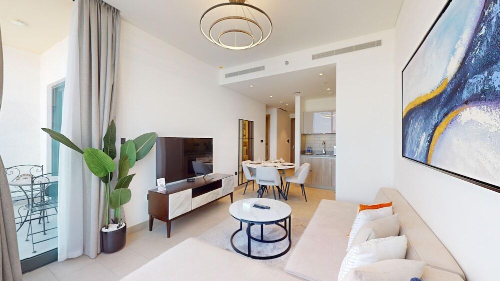 Дубай: Al Meydan - Sobha Waves 1BR Plus Maids
