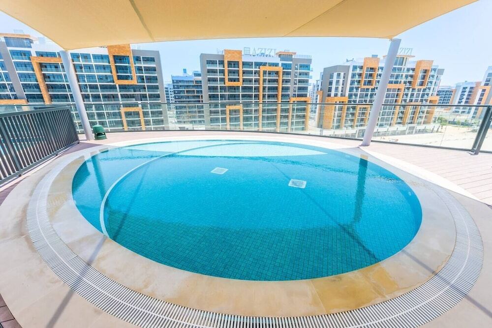 Дубай: Al Meydan - Sobha Waves 1BR Plus Maids