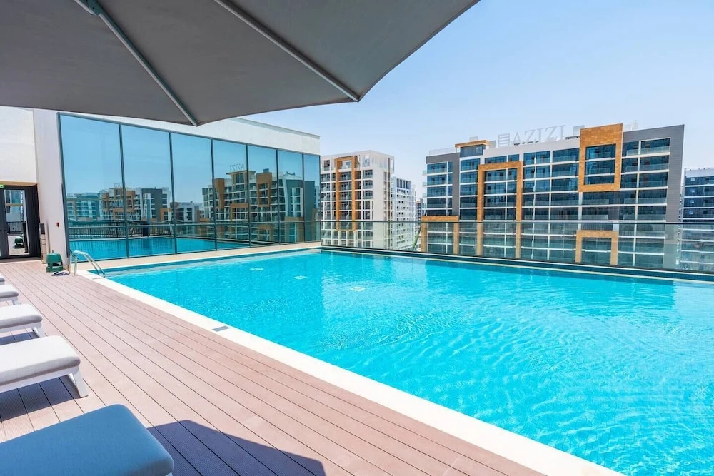 Дубай: Al Meydan - Sobha Waves 1BR Plus Maids