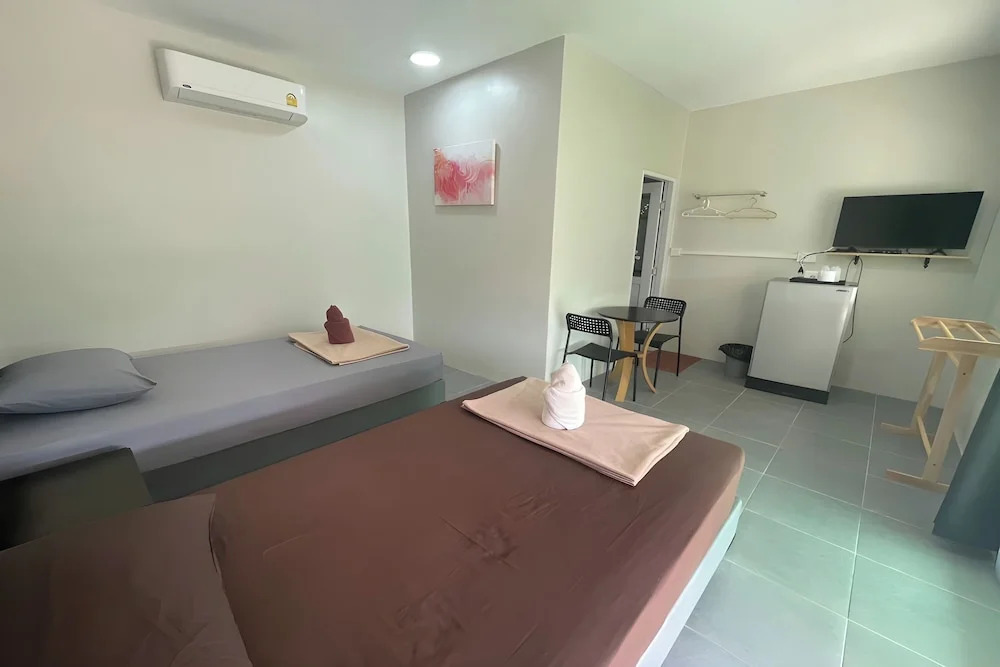 Тхаланг: Davy'S Cottage Phuket