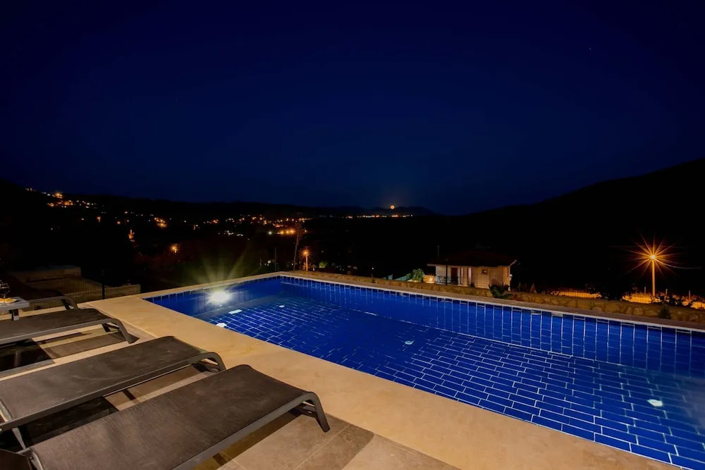 Villa w Pool BBQ Garden 5 min to Phellos in Kas — фото 1