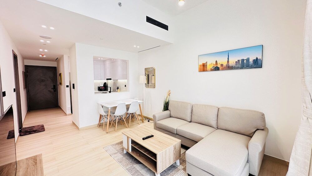 Дубай: OYO 1289 Home Premium 1Bed Apartment At