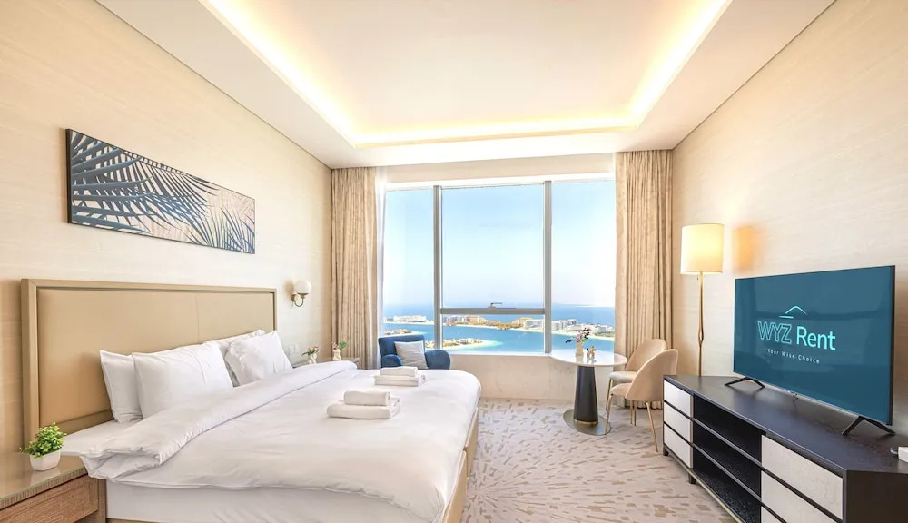 Дубай: Luxurious St Regis 1 Bed Palm View