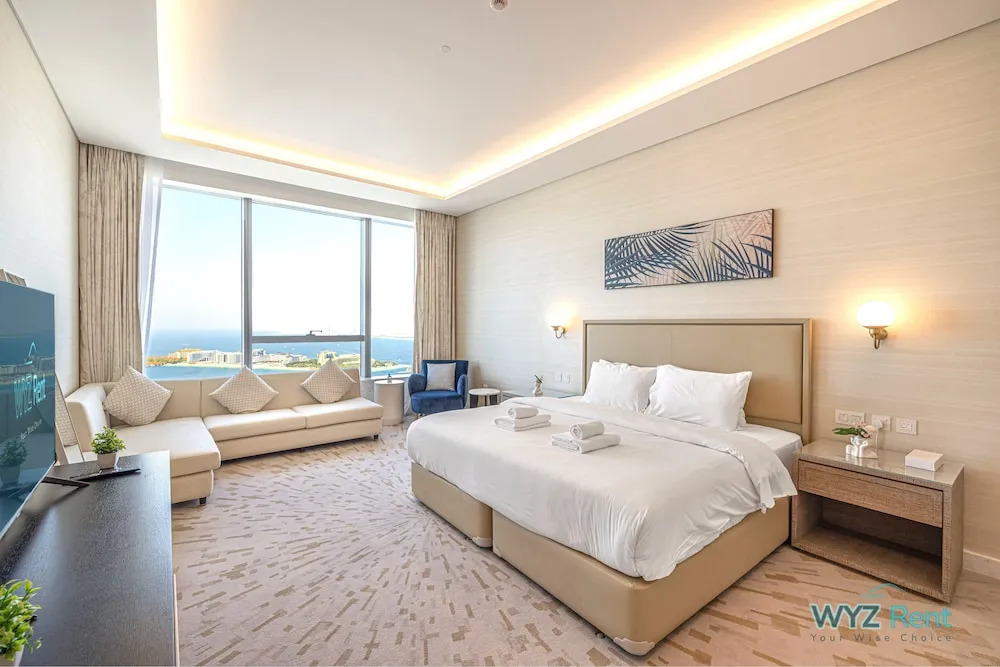 Дубай: Luxurious studio in St Regis Palm View