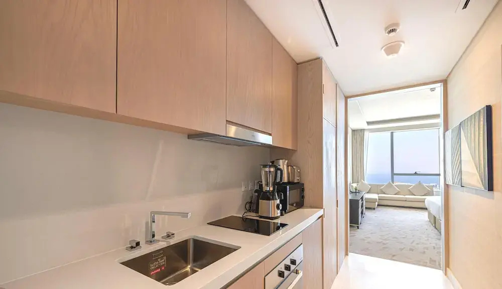 Дубай: Luxurious studio in St Regis Palm View