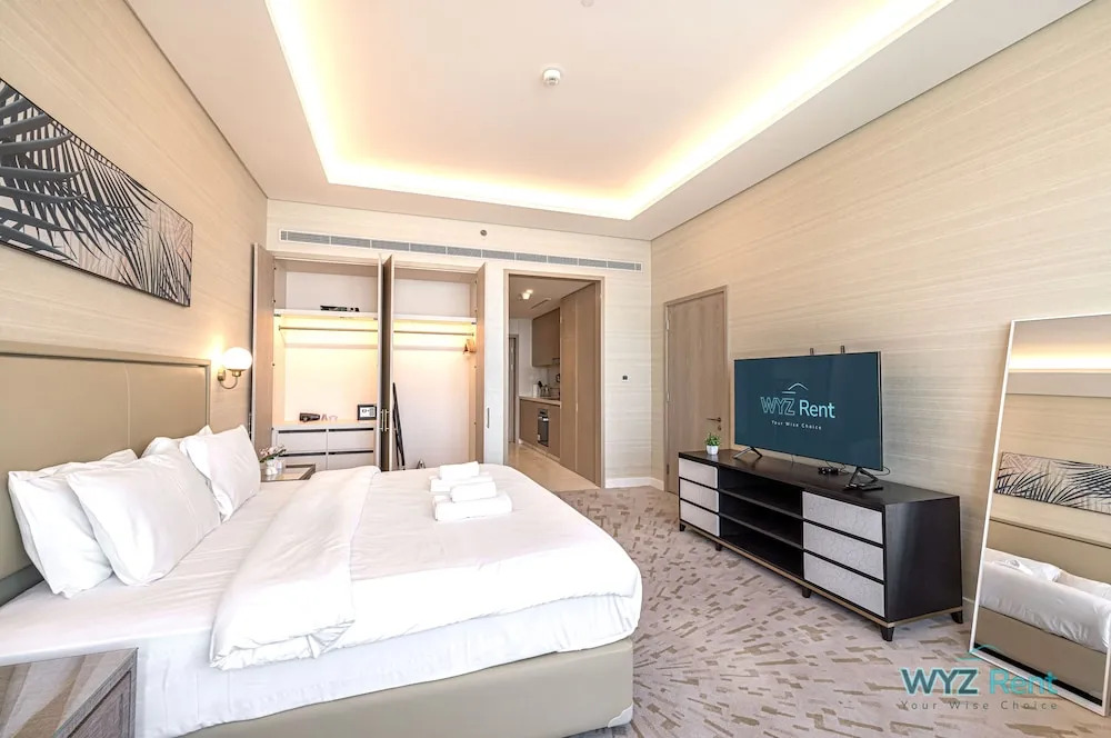 Дубай: Luxurious studio in St Regis Palm View
