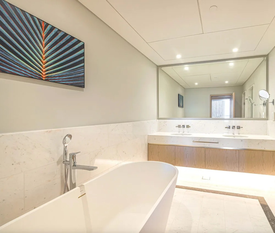 Дубай: Palm Tower 1 BD Nakheel Mall High Floor