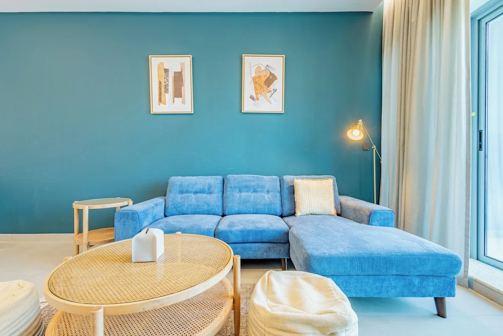Дубай: SuperHost - Exclusive 25th Floor Retreat with Marina Views