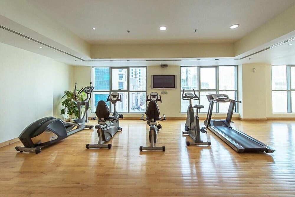 Дубай: SuperHost - Exclusive 25th Floor Retreat with Marina Views