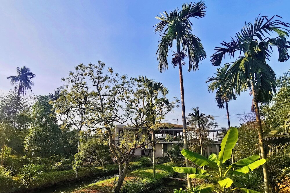 Пхра-Прадэнг: Coconut Lane Bangkok