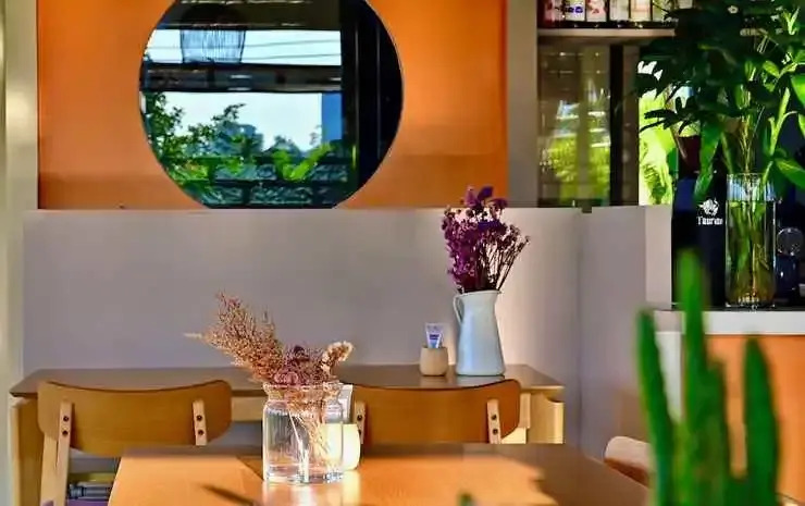 Пхра-Прадэнг: Coconut Lane Bangkok