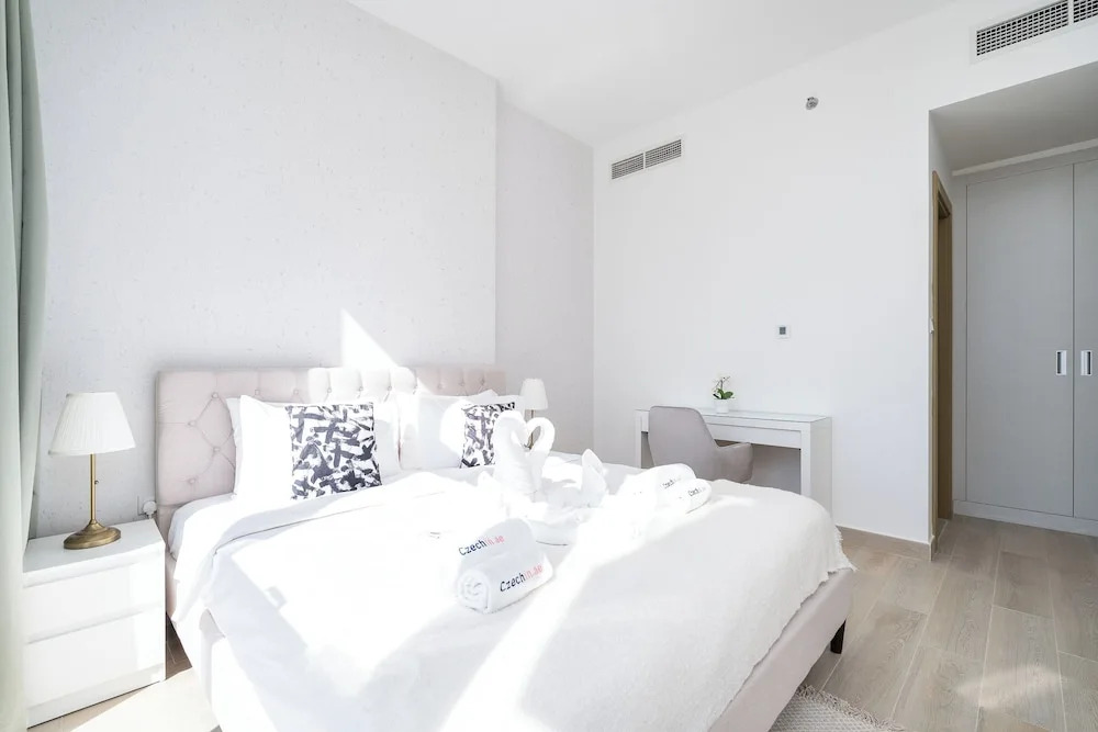 Дубай: Beautiful Views From 30th Floor 2BD JVC